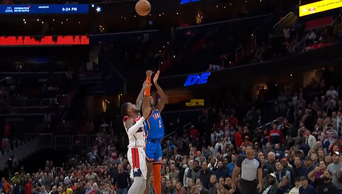 Pergalingas „Thunder“ metimas - gražiausias NBA nakties epizodas (VIDEO)