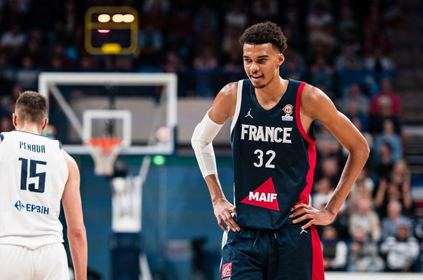 Paaiškėjo, kiek NBA sumokėjo už V. Wembanyamos mačų transliacijas