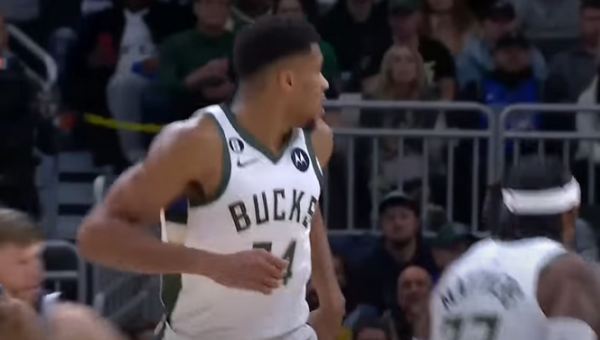 L. Dončičiaus ir G. Antetokounmpo akistatoje – „Bucks“ pergalė