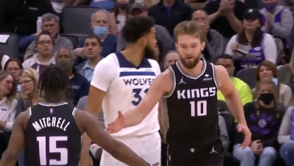 D. Sabonis dominavo, o „Kings“ nugalėjo „Pacers“ (VIDEO)