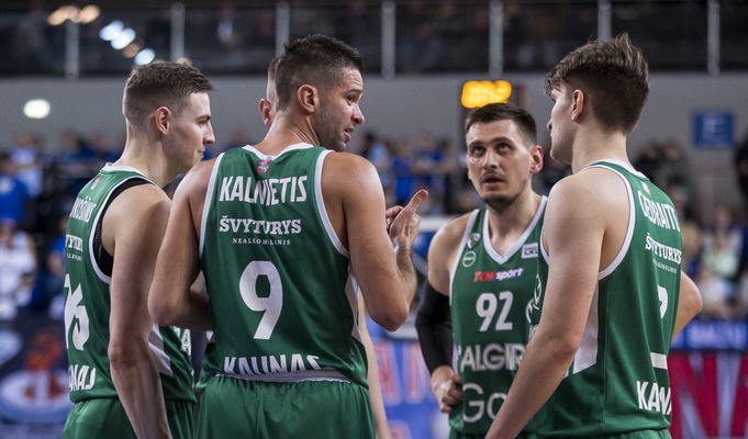 „Žalgiris“ paskutinėmis sekundėmis laimėjo lyderių mūšį Jonavoje