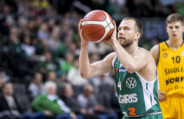 Paaiškėjo, ar „Žalgiris“ ieškos pamainos L. Lekavičiui