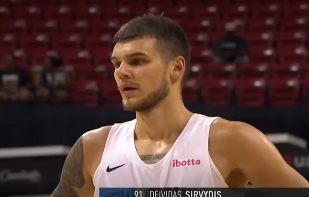 D. Sirvydis NBA G lygoje blykstelėjo dvigubu dubliu