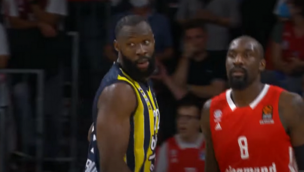 „Fenerbahče“ netrukus ilgam praras aukštaūgį