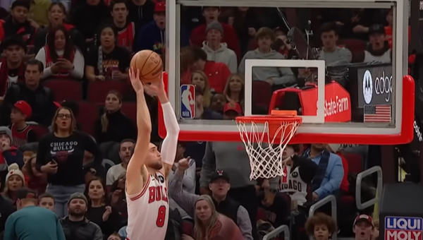 Gražiausias NBA nakties epizodas - galingas Z. LaVine dėjimas (VIDEO)