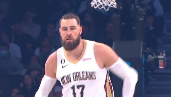 J. Valančiūnas su „Pelicans“ nusileido „Celtics“ ekipai (VIDEO)