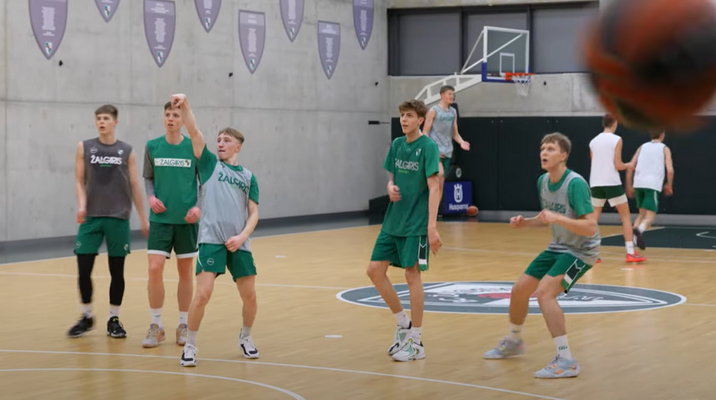 Jaunieji žalgiriečiai išvyksta į Eurolygos jaunimo turnyro atranką Miunchene (VIDEO)