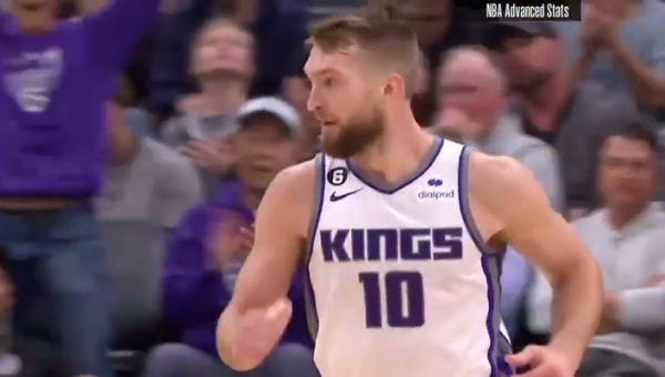 D. Sabonis surinko trigubą dublį, o „Kings“ iškovojo dar vieną pergalę (VIDEO)