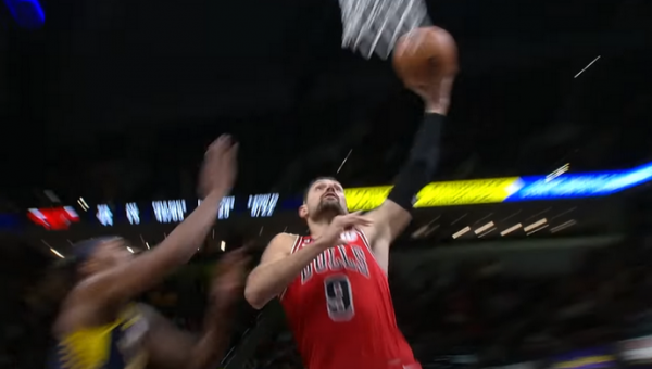Gražiausias NBA nakties epizodas - N. Vučevičiaus galingas dėjimas (VIDEO)