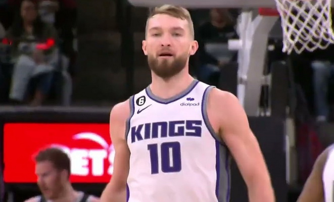 D. Sabonis dominavo, o „Kings“ nugalėjo „Spurs“ (VIDEO)