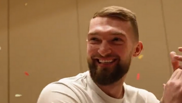 Į „Visų žvaigždžių“ rungtynes patekęs D. Sabonis sulaukė komandos draugų sveikinimų