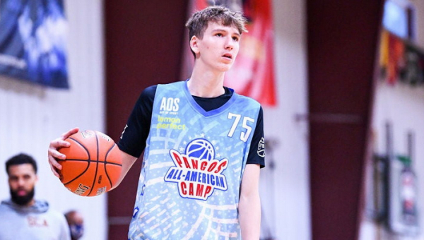 M. Krivas ir M. Buzelis dalyvaus prestižinėje NBA stovykloje