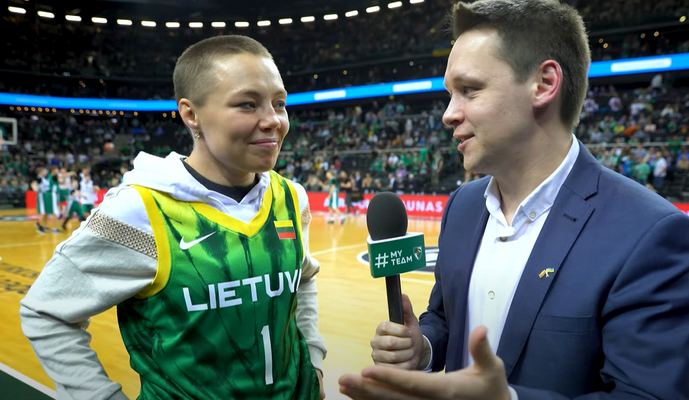 R. Namajunas – apie vizitą „Žalgirio“ rūbinėje ir MMA pamokas I. Brazdeikiui (VIDEO)