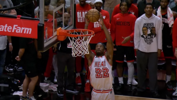 Gražiausias NBA nakties epizodas - pergalingi „Heat“ taškai (VIDEO)