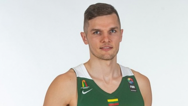 M. Kumpys – apie pasirengimą naujam sezonui ir norą patekti į olimpiadą kartu su žmona