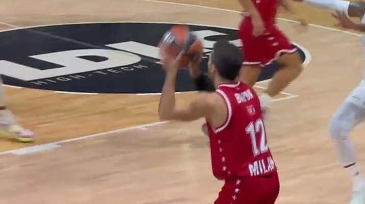 „Dizaineriai“ sutriuškino dažnai klydusius „Olympiacos“ krepšininkus