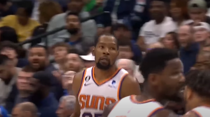 K. Durantas su „Suns“ įveikė „Mavericks“ krepšininkus (VIDEO)