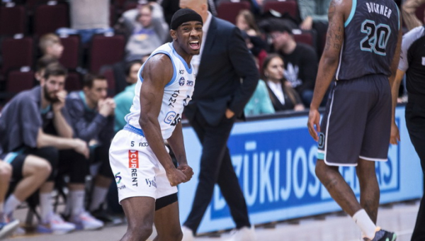 Stebuklų būna – 23 taškų deficitą panaikinę jonaviečiai pratęsime patiesė „Wolves“