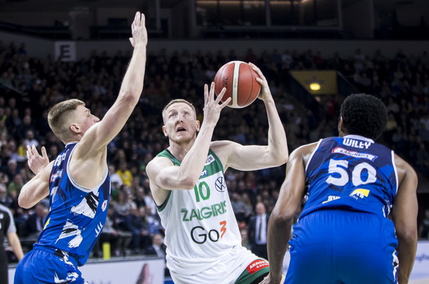 „Žalgiris“ tik ketvirtajame kėlinyje užėmė „Neptūno“ tvirtovę