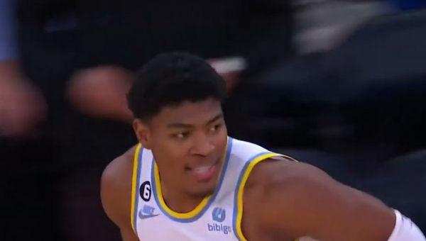 „Lakers“ ketina išsaugoti japoną, į peržiūrą pakviesti T. Thompsonas ir T. Bradley