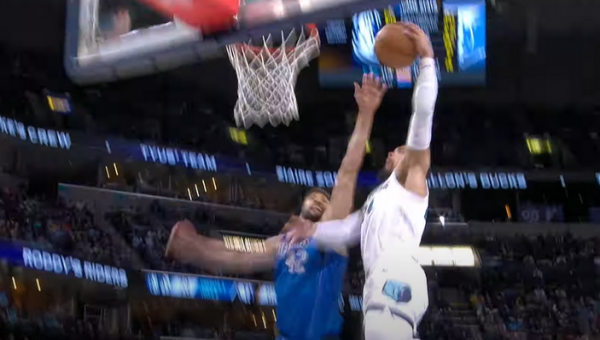 Gražiausias NBA nakties epizodas - D. Brookso galingas dėjimas (VIDEO)