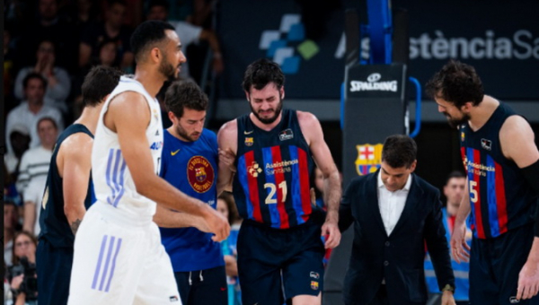 A. Abrinesas iškrito iš „Barcelona“ rikiuotės