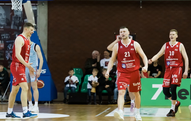 A. Jomanto traukiama „M Basket“ patiesė marijampoliečius ir žengė į finalą