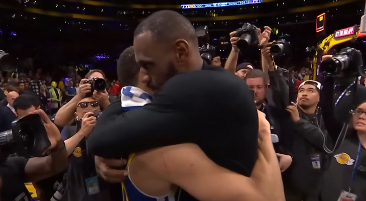 „Lakers“ eliminavo NBA čempionus, o „Heat“ žengė į konferencijos finalą