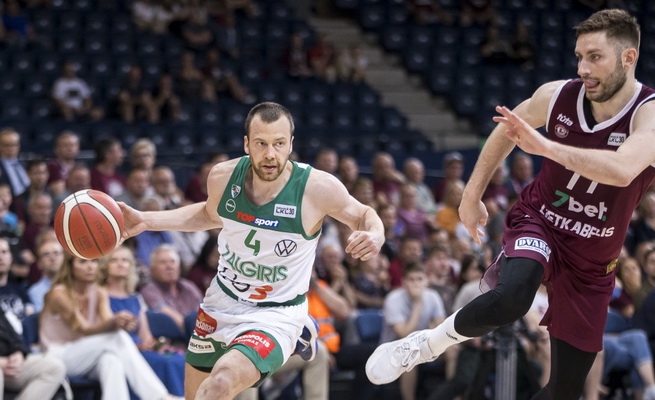 17 taškų deficitą panevėžiečių tvirtovėje panaikinęs „Žalgiris“ – viena koja finale