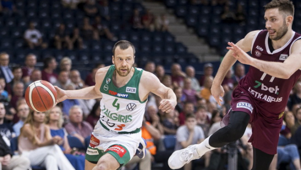 17 taškų deficitą panevėžiečių tvirtovėje panaikinęs „Žalgiris“ – viena koja finale