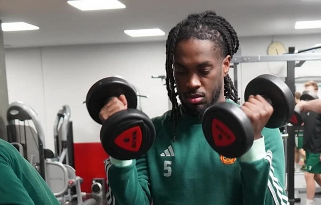 „Panathinaikos“ gynėjas sulaukė „Olympiacos“ fano grasinimo