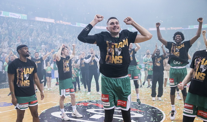 LKL taurė kyla į viršų: „Žalgirio“ emocijos po pergalės (VIDEO) (FOTO)