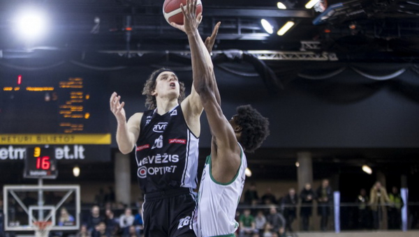 T. Sargiūnas karjerą tęs NCAA