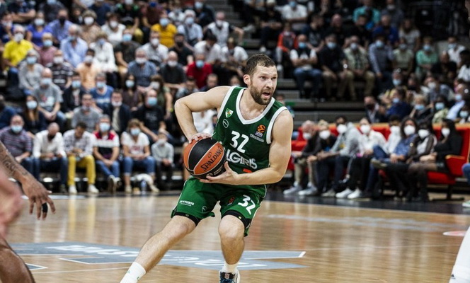J. Strelniekas apie „Žalgirį“: „Čia sirgaliai yra pamišę dėl krepšinio“