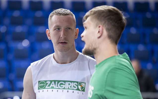 Paaiškėjo, kokius solidžius pinigus „Žalgiryje“ likusiam R. Šmitui siūlė „Baskonia“ ekipa