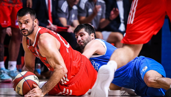 „Crvena Zvezda“ pratęsė sutartį su B. Lažičiumi