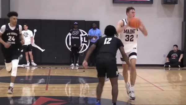 NBA žvaigždė B. Bealas pralaimėjo šešiolikmečiui žaisdamas 1x1 ir labai supyko (VIDEO)