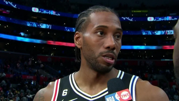 J. Westas: žmonės pamiršo, koks geras žaidėjas yra Kawhi