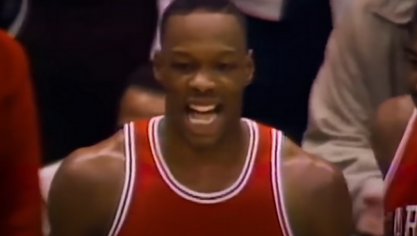 M. Jordano antrininkas, kuris taip ir niekada neįžengė į NBA (VIDEO)