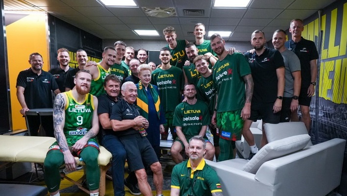 Rinktinės fanai: „Gal Grybauskaitę vežamės ir į Pasaulio čempionatą?“