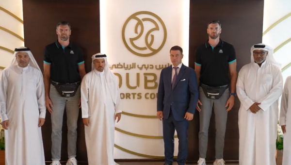 „Wolves“ ėjimas: sudarė partnerystę su Dubajaus miestu (VIDEO)