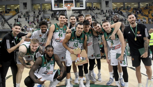 „Panathinaikos“ įveikė „Anadolu Efes“ ir laimėjo draugišką turnyrą