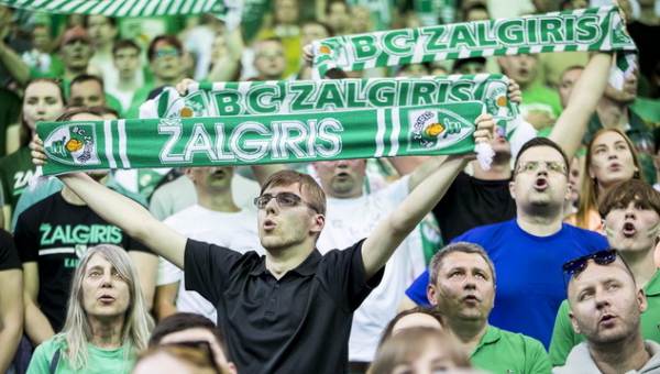 „Žalgirio“ sirgaliai nestabdo: išpirko visus bilietus į rungtynes su „Bayern“
