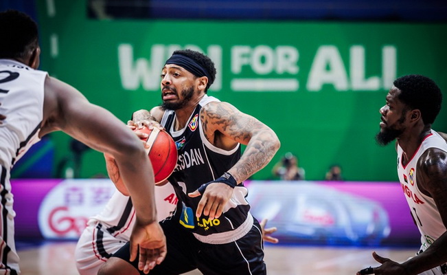„Baskonia“ vilioja C. Jonesą