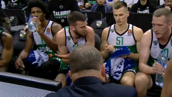 K. Maksvytis per minutės pertraukėlę: „Kas čia per nesąmonė?“ (VIDEO)