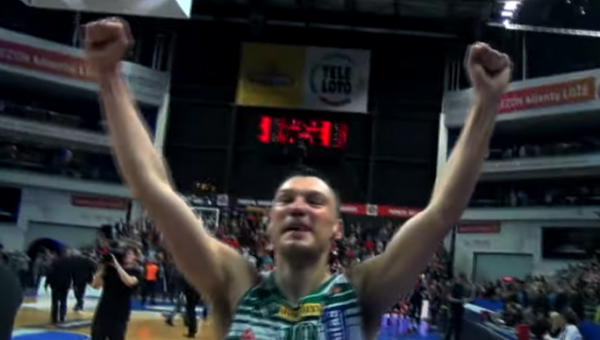 Atgal į praeitį: išvyskite, kaip Šaras ir „Žalgiris“ eliminavo „Rytą“ iš kovos dėl LKL titulo