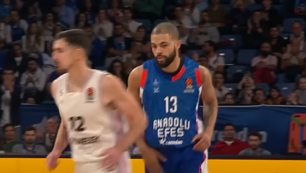 Prieš rungtynes su „Žalgiriu“ – „Anadolu Efes“ pergalė Turkijoje