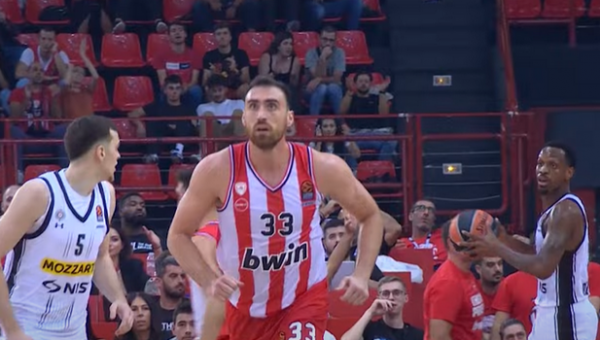 „Olympiacos“ aukštaūgiui lūžo kojos pirštas