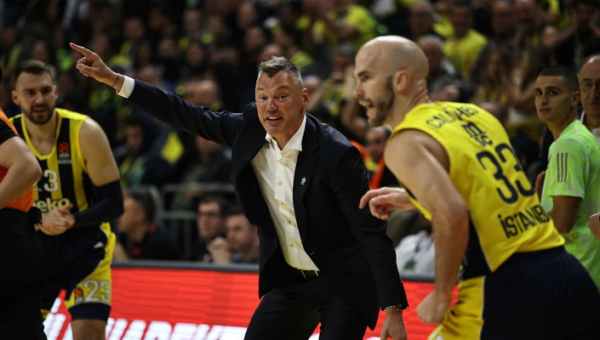 Š. Jasikevičius pergalingai debiutavo prie „Fenerbahče“ komandos vairo