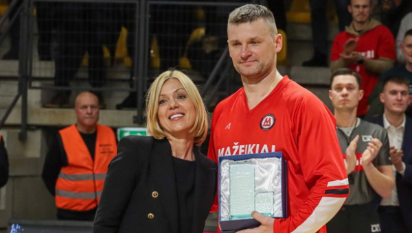 „Paskutinis šokis“: A. Jomanto atsisveikinimo mače – kosminė „M Basket-Delamode“ pergalė